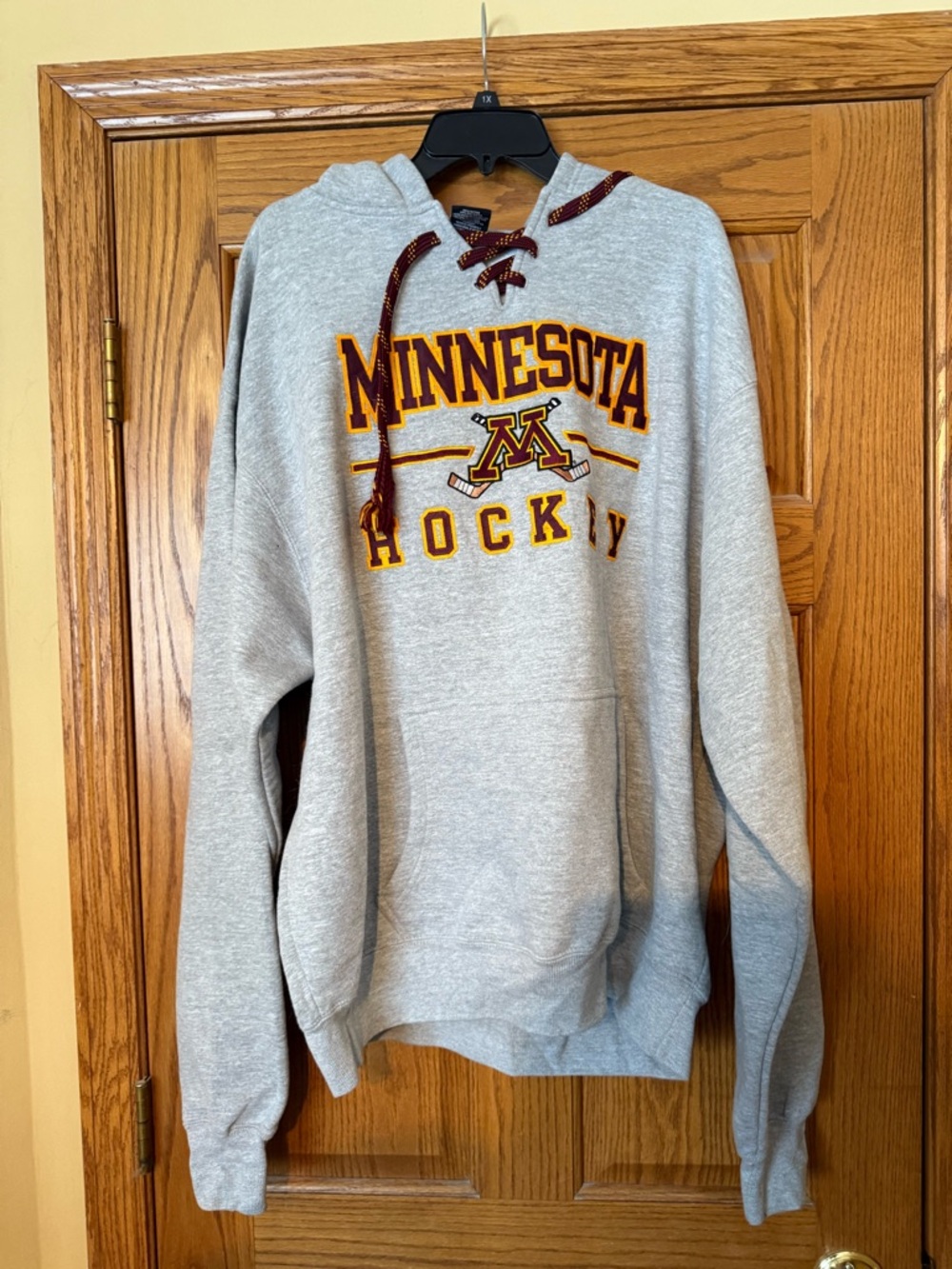 Minnesota Hockey Gray Pullover Hoodie Goohers